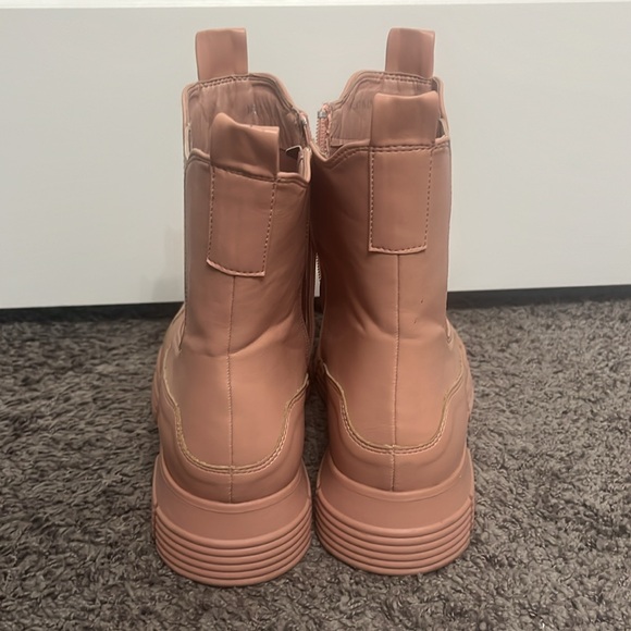 MATA SHOES NEXT IN LINE ANKLE BOOTS - Picture 2 of 4